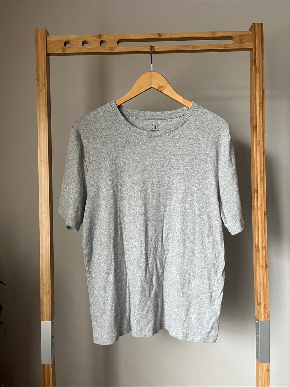 GAP Gray Short Sleeve Tee